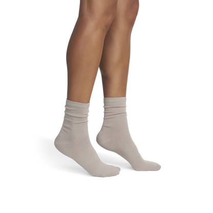 Women's Featherweight Rib Half Calf Socks