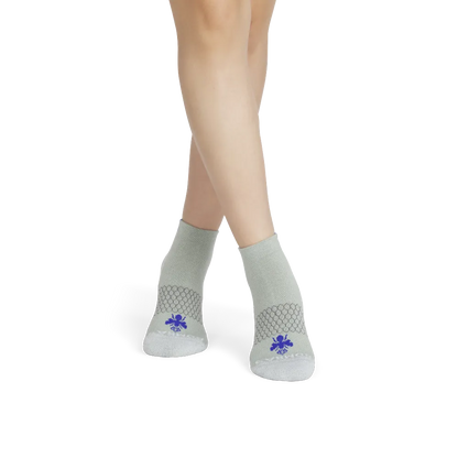 Women's Performance Compression Ankle Socks